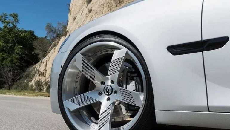 Как автомобильные диски влияют на расход топлива и динамику езды